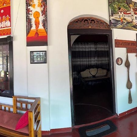 Lake Classical Guest House Kandy Ngoại thất bức ảnh