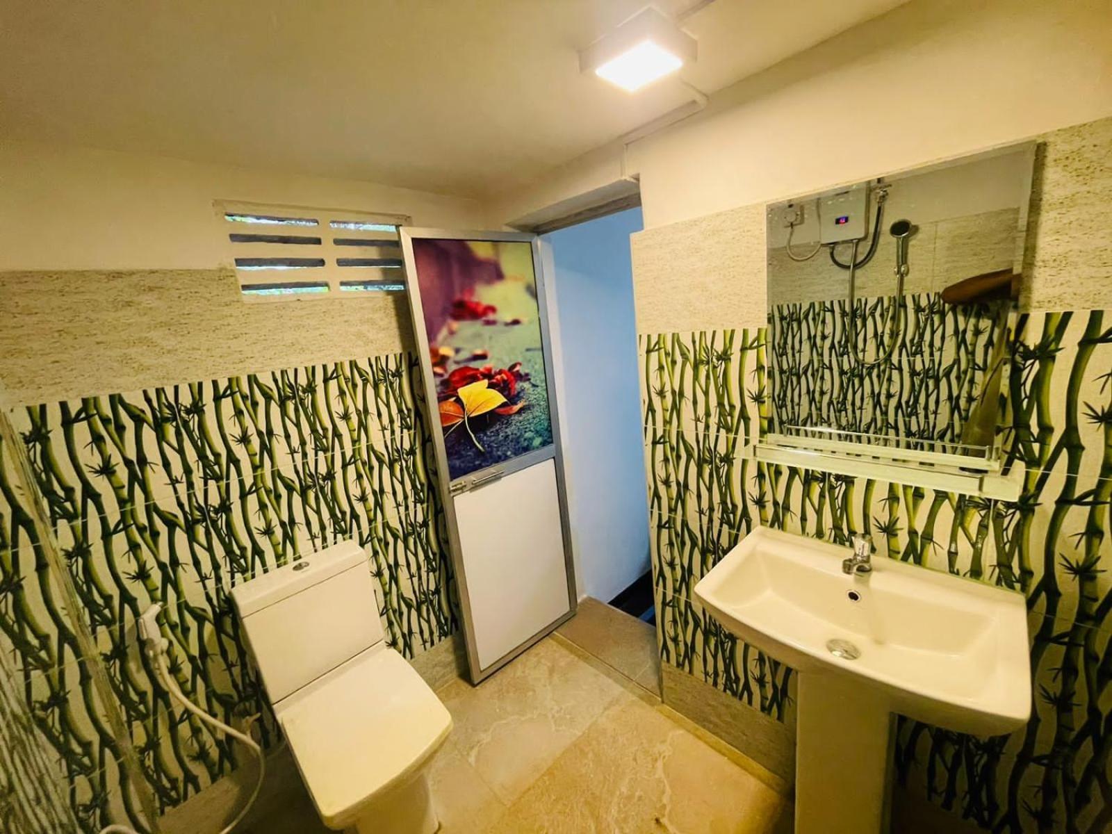 Lake Classical Guest House Kandy Ngoại thất bức ảnh