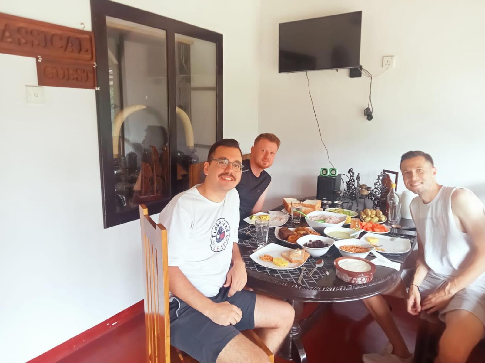 Lake Classical Guest House Kandy Ngoại thất bức ảnh
