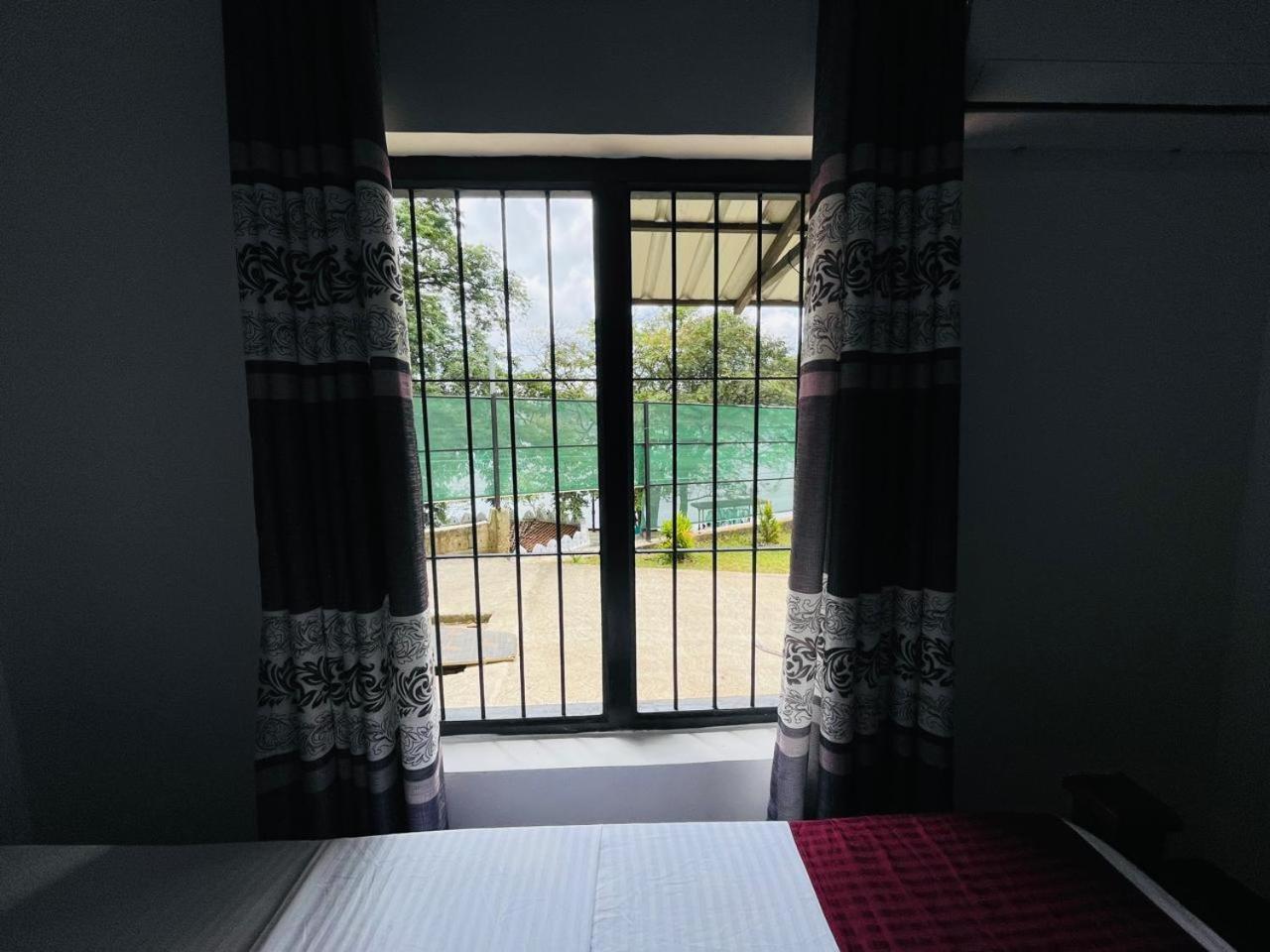 Lake Classical Guest House Kandy Ngoại thất bức ảnh