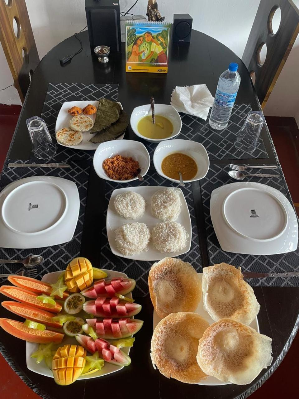 Lake Classical Guest House Kandy Ngoại thất bức ảnh